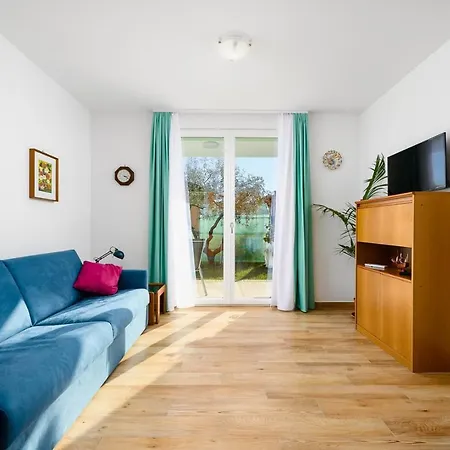 Andrea House With Guest house