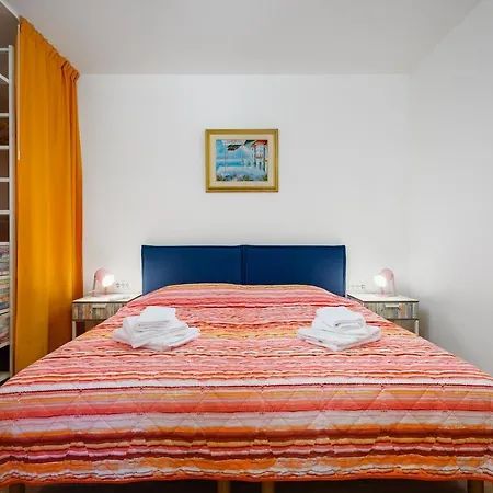 بيت ضيافة Andrea House With 4*