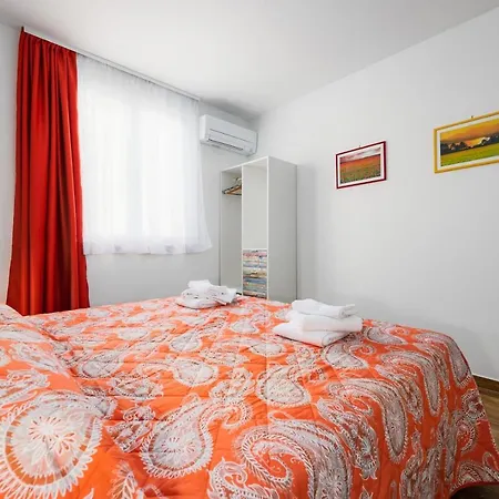 Andrea House With Umag