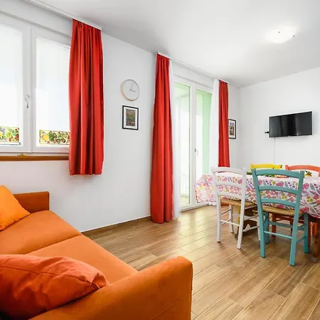 بيت ضيافة Andrea House With 4*